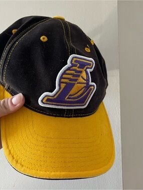 Los Angeles Lakers Basketball Hat